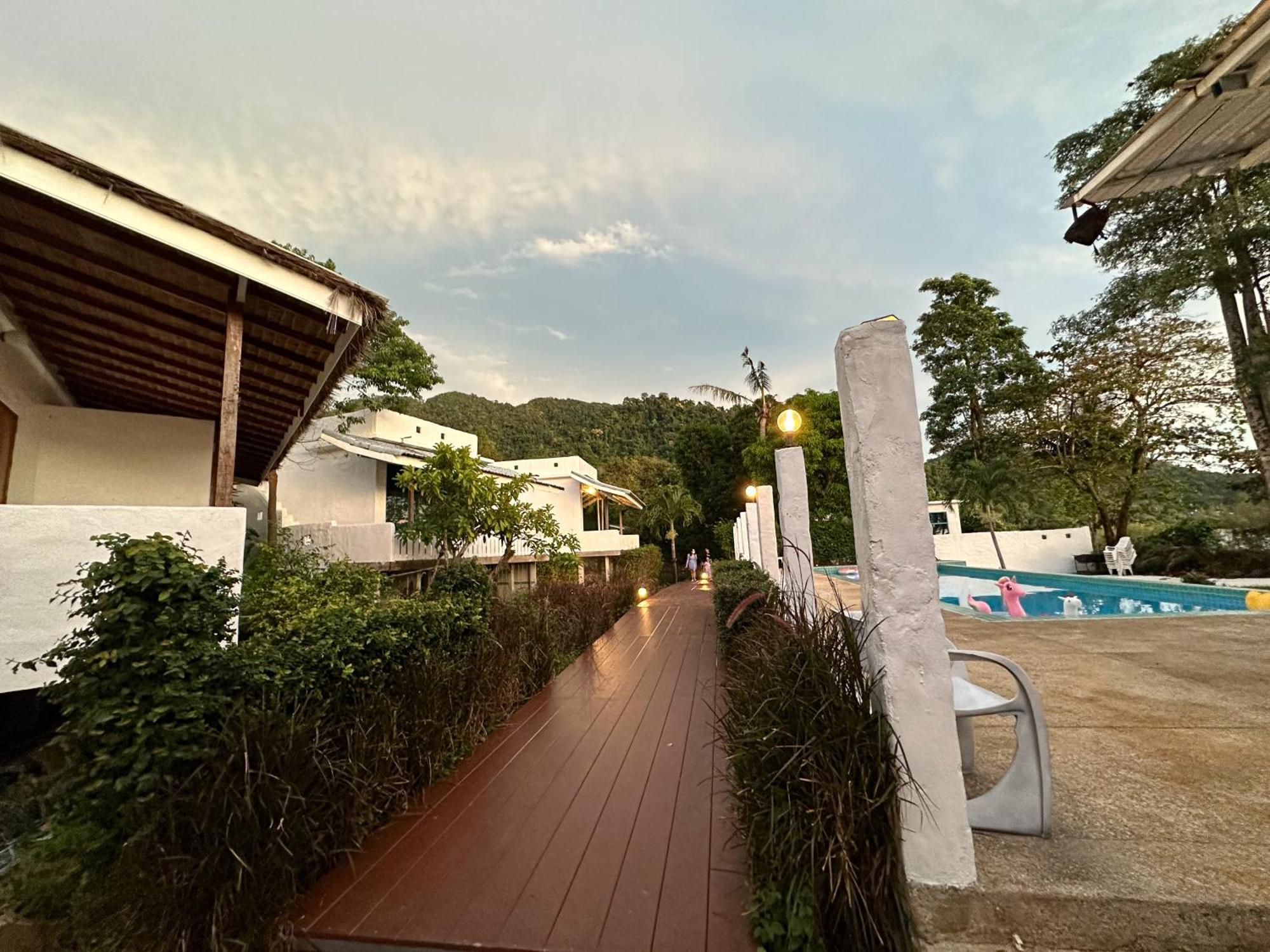 Capital O 75411 Navagio​ Boutique​ Koh​ Chang​ Hotel Trat Exterior photo